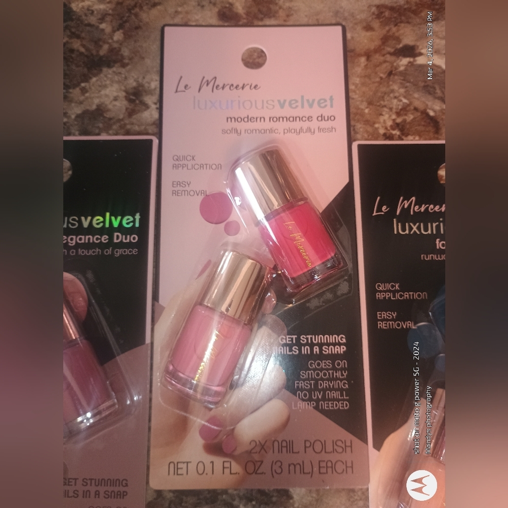 Luxurious Velvet Nail Polish 8 Piece Set - Picture 5 of 5